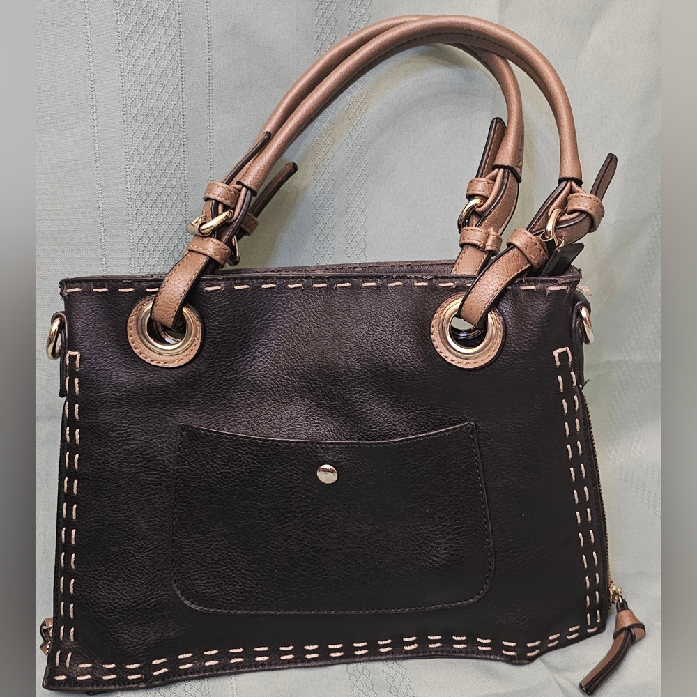 Simply Noelle Black Shoulder Bag - Picture 3 of 11